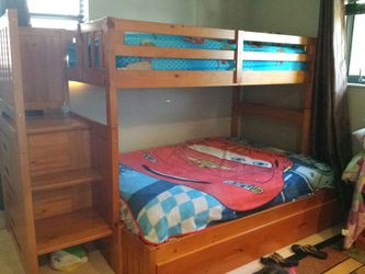 Kids bedroom bunk beds