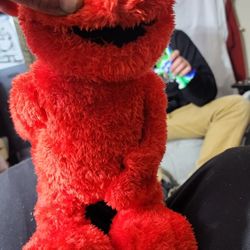 original tickle me elmo comes with original box