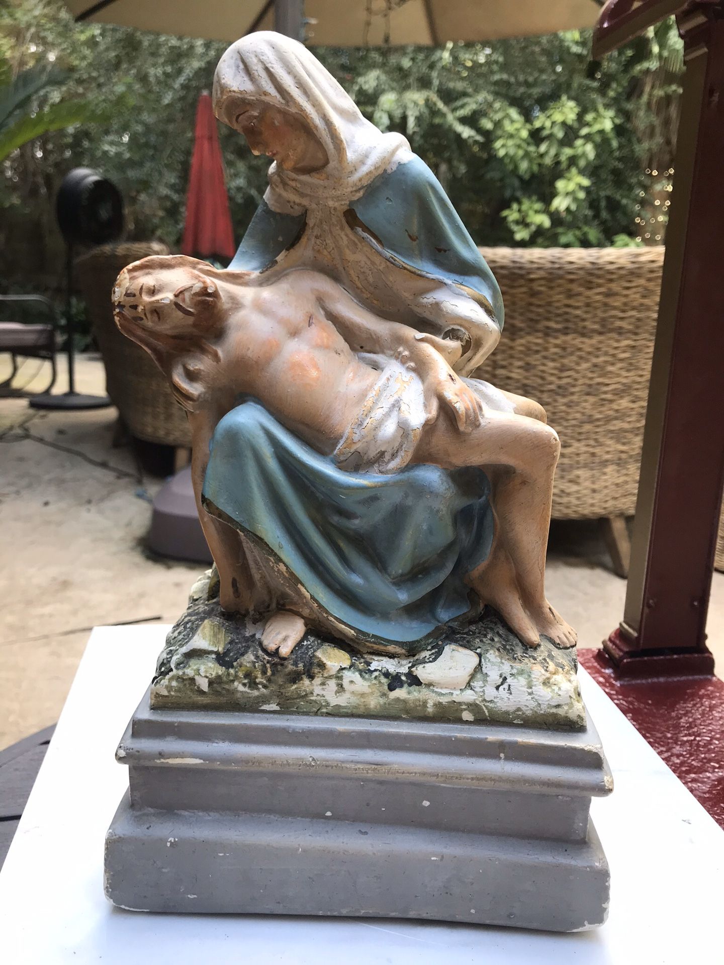 Mary and Jesus statue