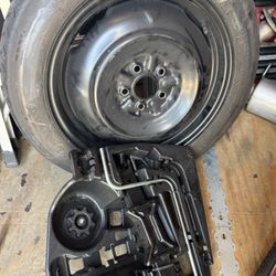 Toyota Prius 2010-2015 Spare Tire Kit