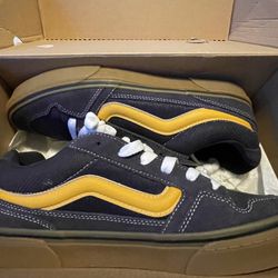 Size 10 Vans