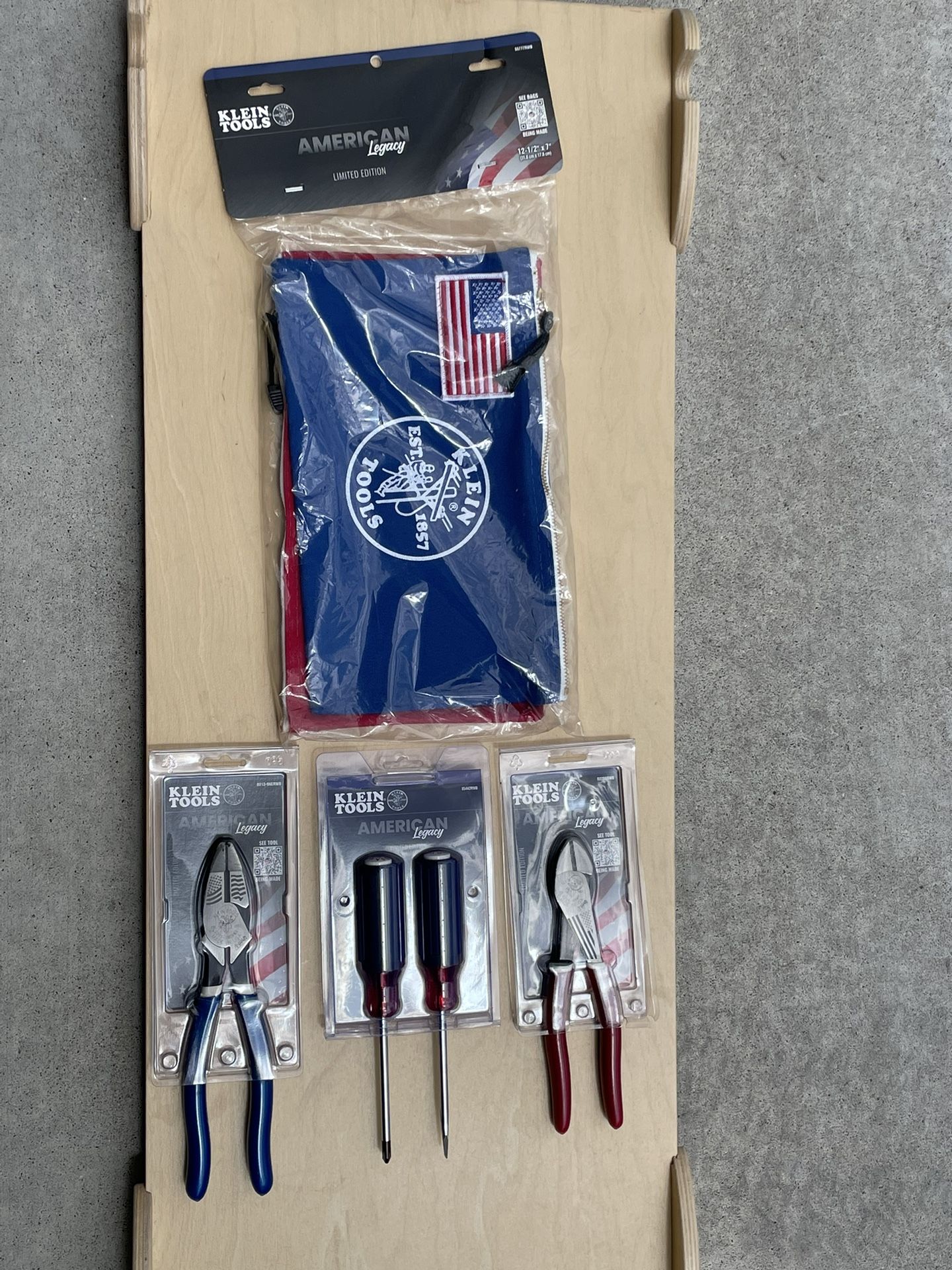 Klein American Legacy Series Collectors Set Limited Edition Lineman 9”