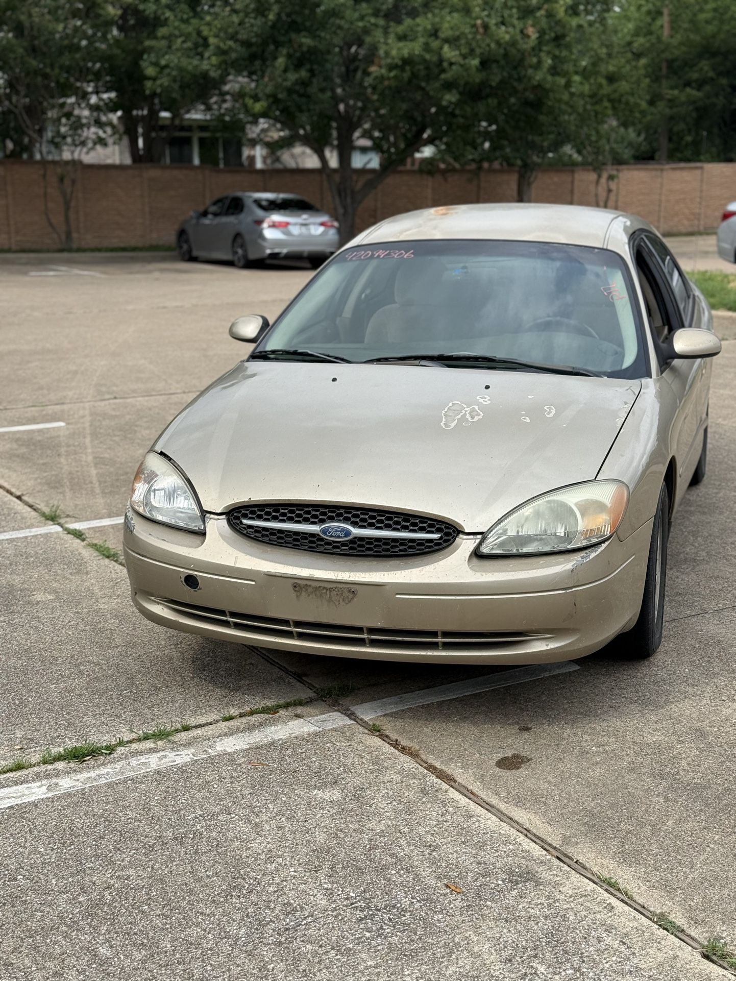 2001 Ford Taurus