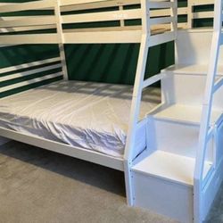 Bunk Beds/ Literas En Madera 
