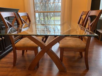 Dining room Table
