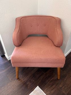 Wold market accent chair