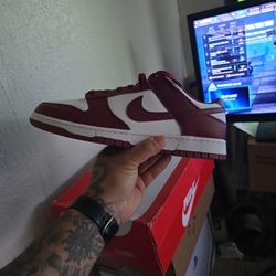 Nike Dunk Team Red