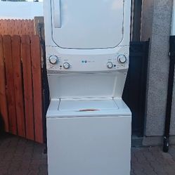 Washer And Gas Dryer Stakable De 27