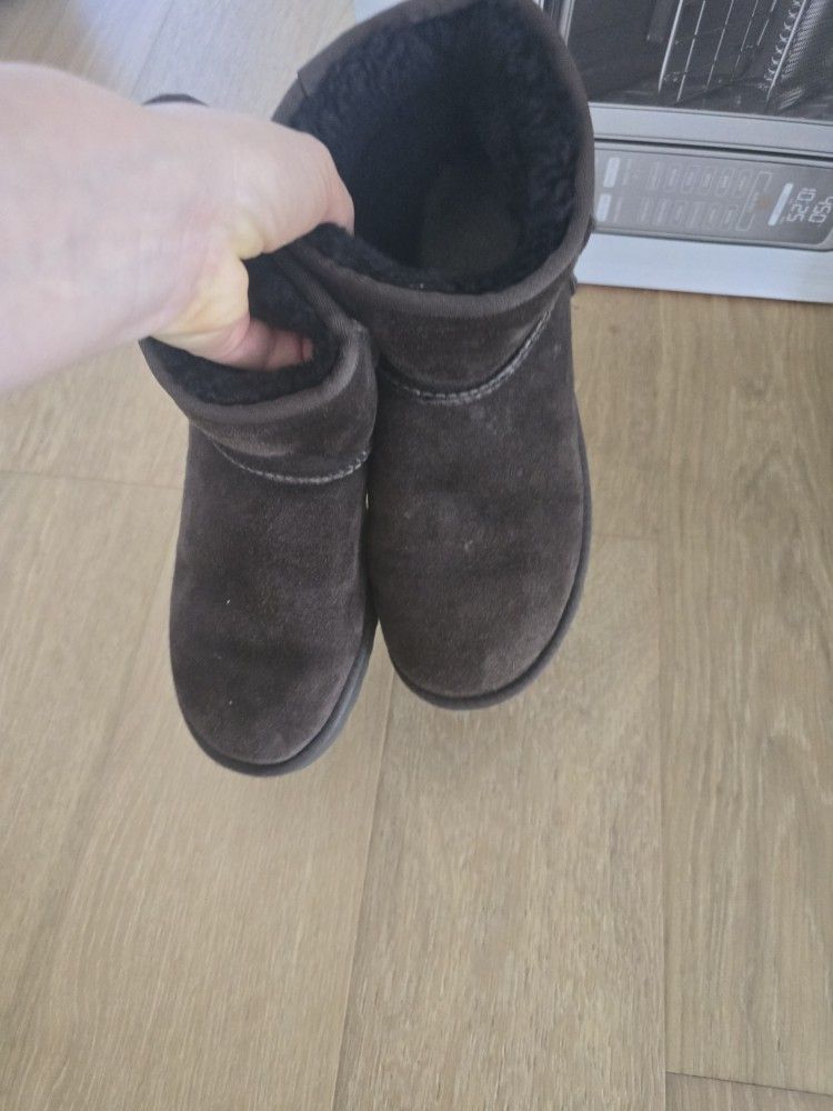 Womens Ugg Boots Sizs 8