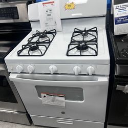 New Scratch & Dent GE 30inch. 4-Burner in Gas Range 