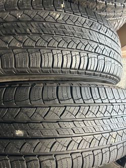 235/65R18 Michelin