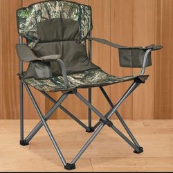 Perfect Gift! 🎁 Camo Folding Chair With Zip Cooler Pouch! Brand New!