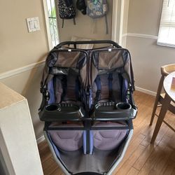 Double Bob Jogging Stroller Revolution Dualie 