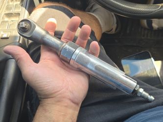 3/8 air ratchet works good