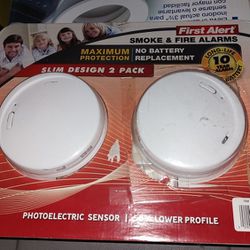  First Alert 10 Year Photoelectric Smoke Alarm 2 Pack