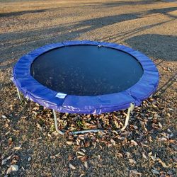 Trampoline (8ft)