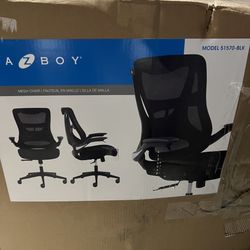 LAZBOY - Black Mesh Office Chair 