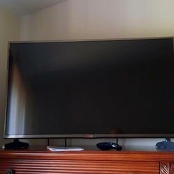 LG SMART TV 42 inches