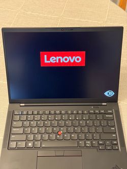 Lenovo X1 Carbon Gen 10 - Intel i7 Win 11 Pro