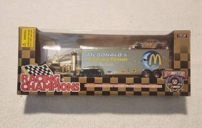 RACING CHAMPIONS GOLD 1/64 BILL  ELLIOTT  MCDONALD'S TRANSPORTER