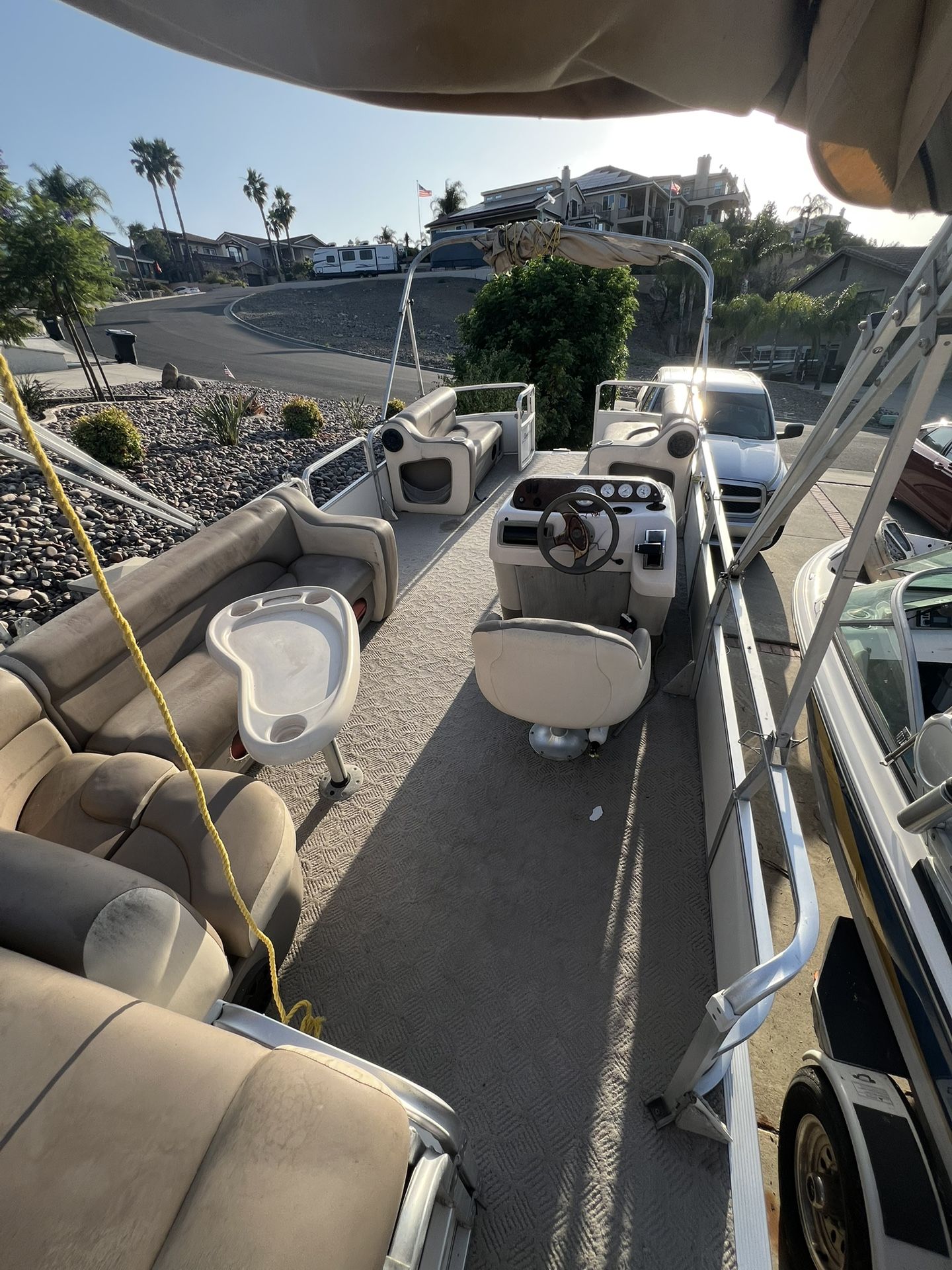 21 Foot Pontoon Boat