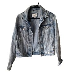 Forever 21 Jean Jacket Women's Size S Distressed Light Wash Blue Washed Denim