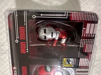 Neca scalers Spider-Man , iron man