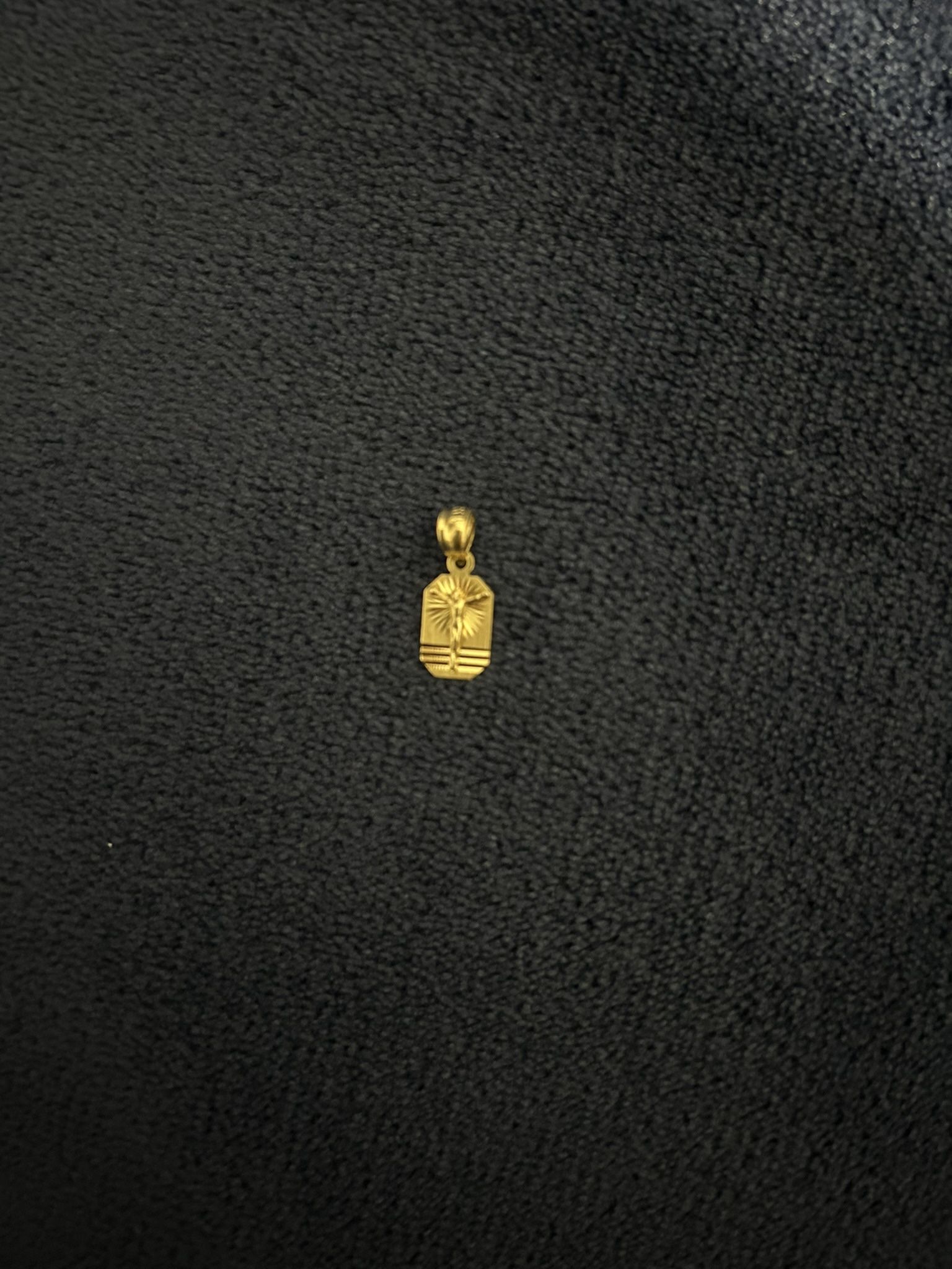 14k Gold Pendants