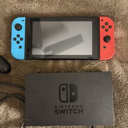 Nintendo Switch 