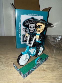 Lowrider bike Bobblehead dia del los muertos