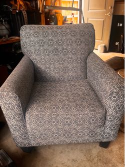 Accent chair