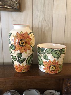 Flower vases (set of 2!)