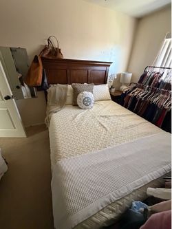 Queen bedroom set