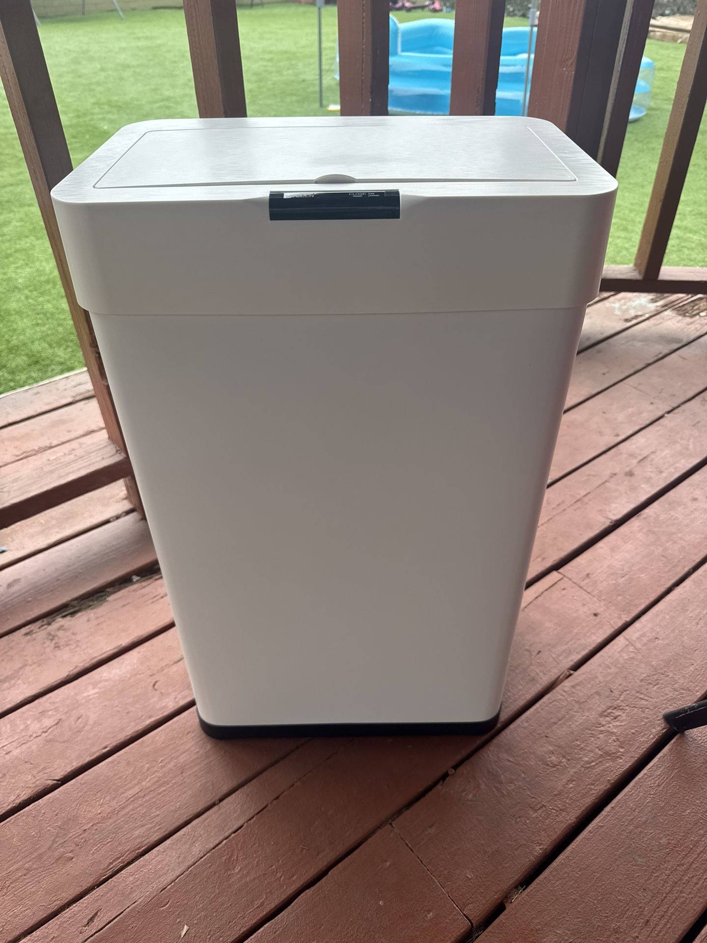 Automatic Trash Can