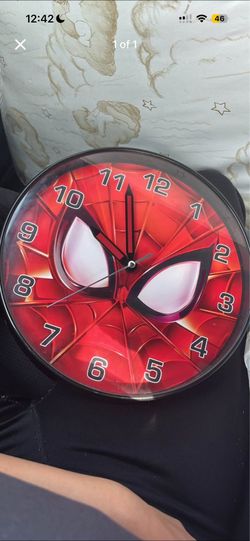 Spider man clock