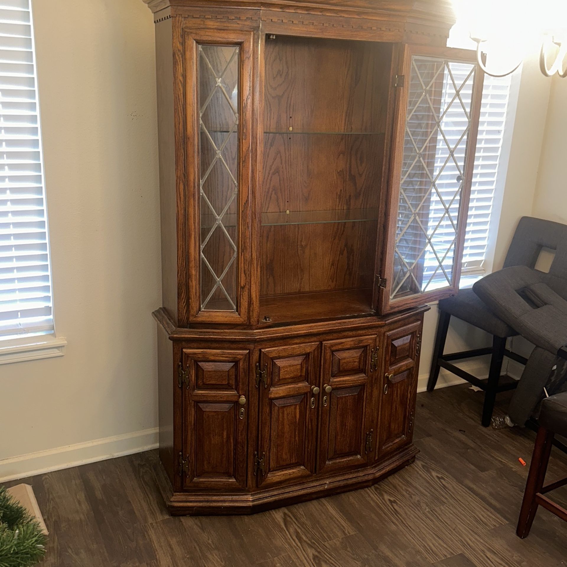 Antique China Cabinet/ Hutch