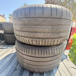 295/40/19 Pirelli Pzero 50% Tread (2)