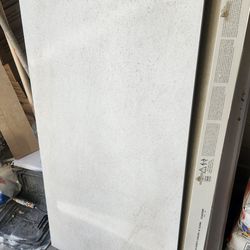 15 cajas de tile 24x48 BARATO $400$  240sf