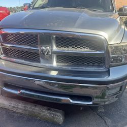 2011 dodge Laramie hemi 1500