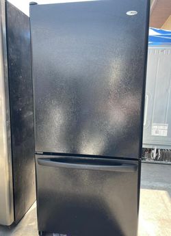Amana Bottom Freezer Black Refrigerator Fridge
