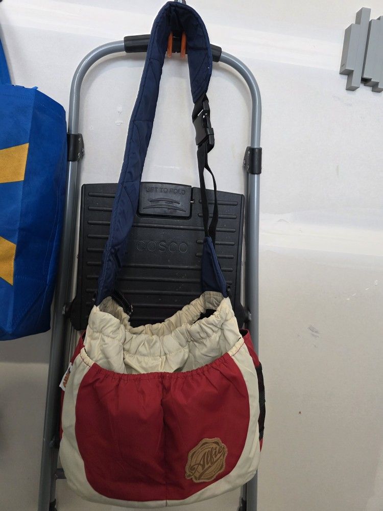 FS: Alfie Pet Sling Carrier
