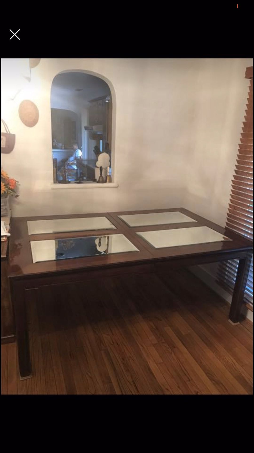 China Press Cabinet with Wood and Glass Table and 6 Chairs