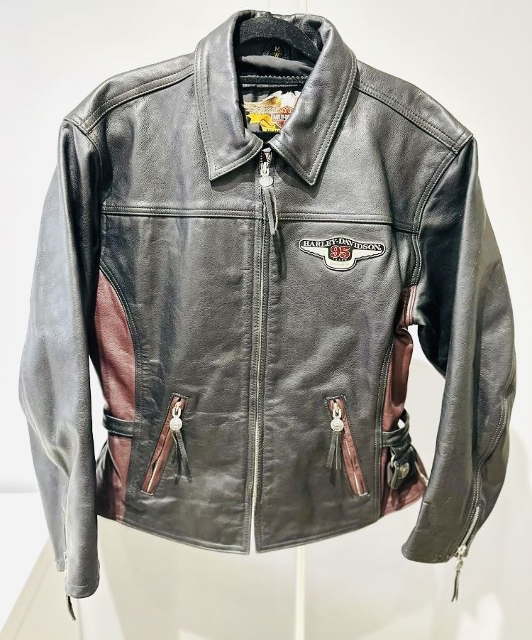 Womens Harley Davidson leather jacket medium 95th year anniversary.
