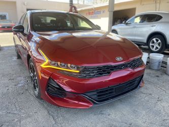 2021 Kia K5 - $1299 Down 