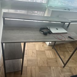Office Desk/ Table