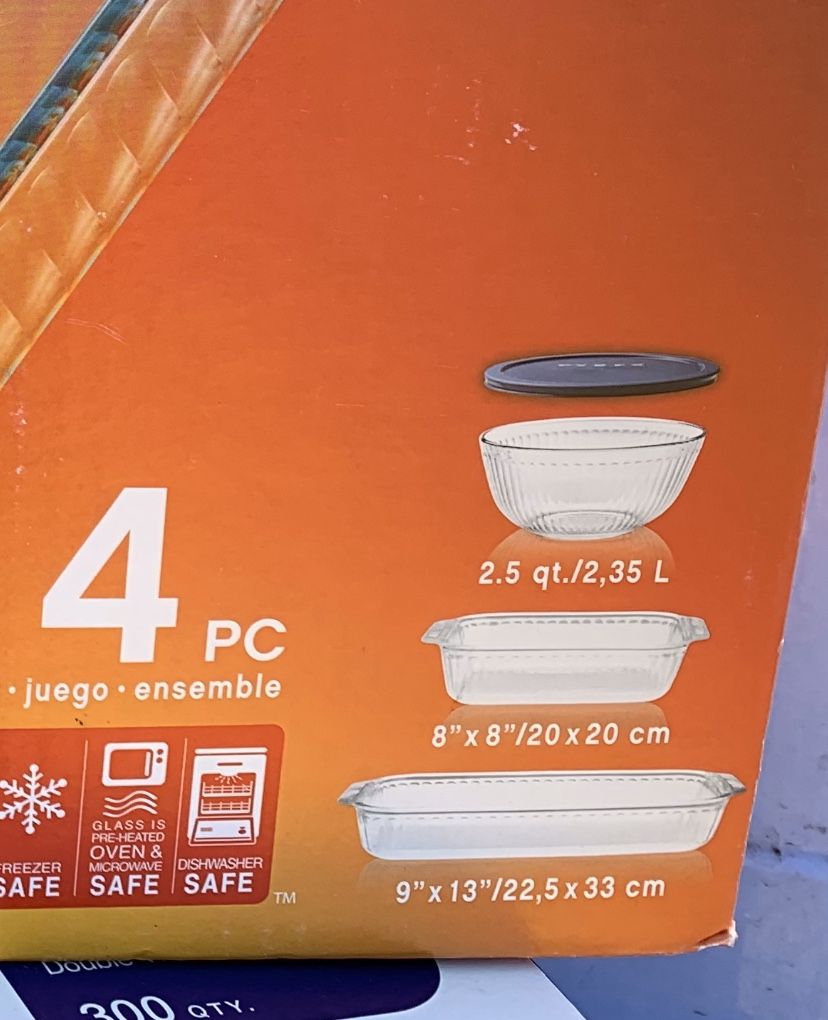 Brandnew 4 pc pyrex