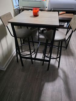Kitchen table