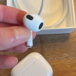Apple 3rd Generation AirPods 