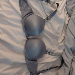 Victoria Secret Bra 32B