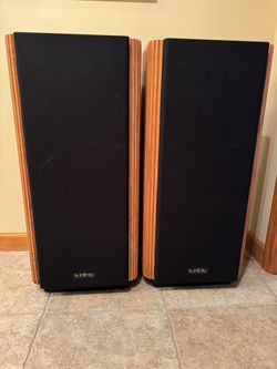 Infinity Speakers pair Excellent Condition